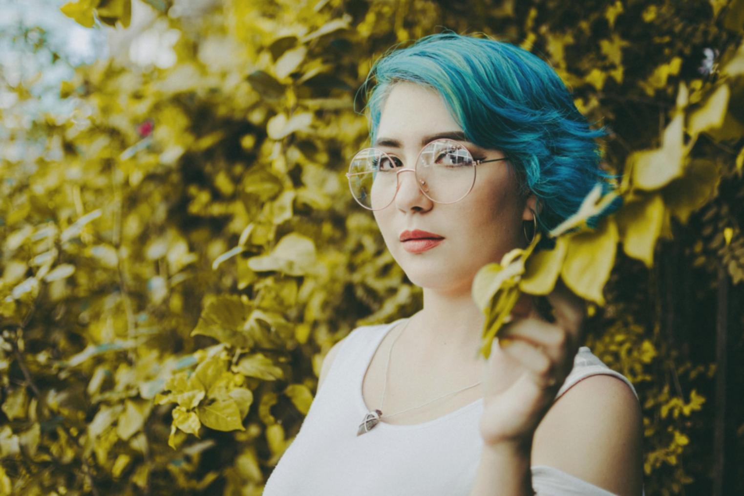 Creative learning environment showcasing hands-on workshop approach and practical skill development methods